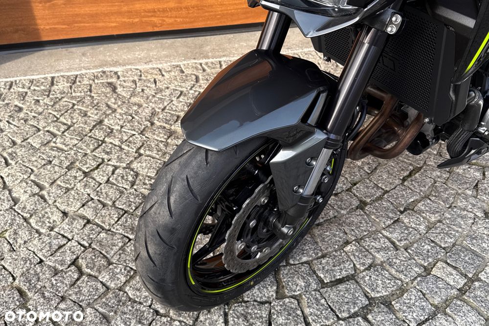 Kawasaki Z 900 - 27