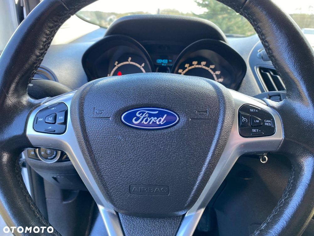 Ford TRANSIT COURIER - 23