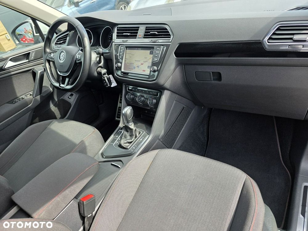 Volkswagen Tiguan 2.0 TDI SCR DSG R-Line - 17
