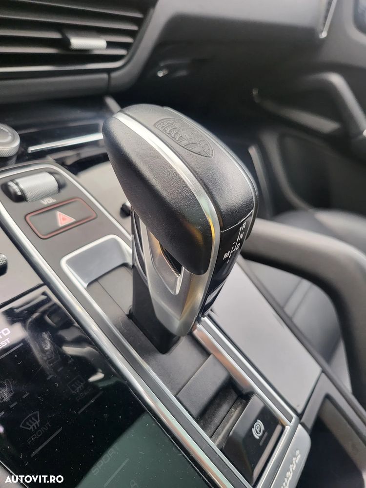 Porsche Cayenne E-Hybrid Tiptronic S - 24