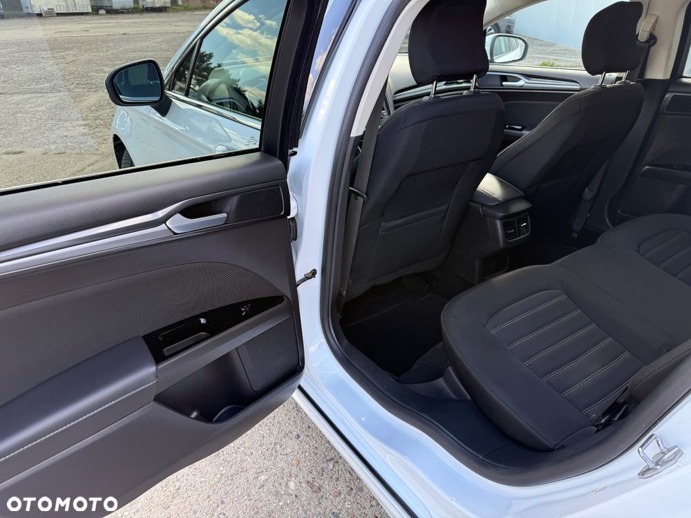 Ford Mondeo 2.0 EcoBlue Titanium - 9