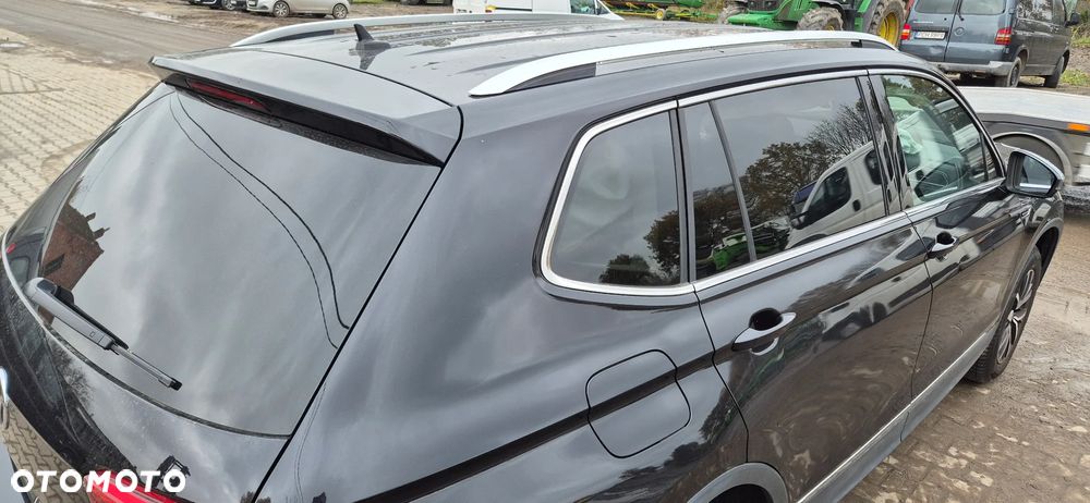 Volkswagen Tiguan - 24