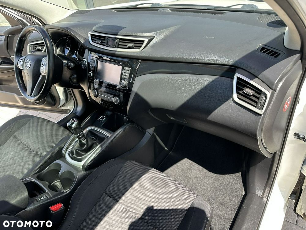 Nissan Qashqai 1.6 DCi Tekna+ - 16