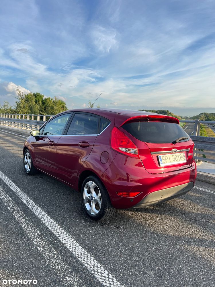 Ford Fiesta 1.4 Titanium EU5 - 4