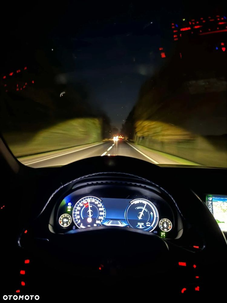 BMW Seria 7 730d xDrive - 11