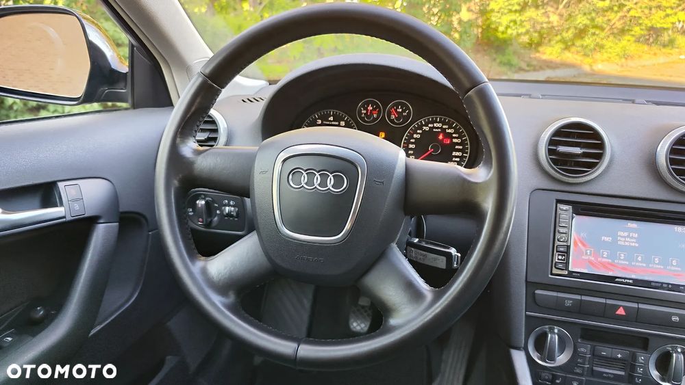 Audi A3 Sportback 1.6 Attraction - 26