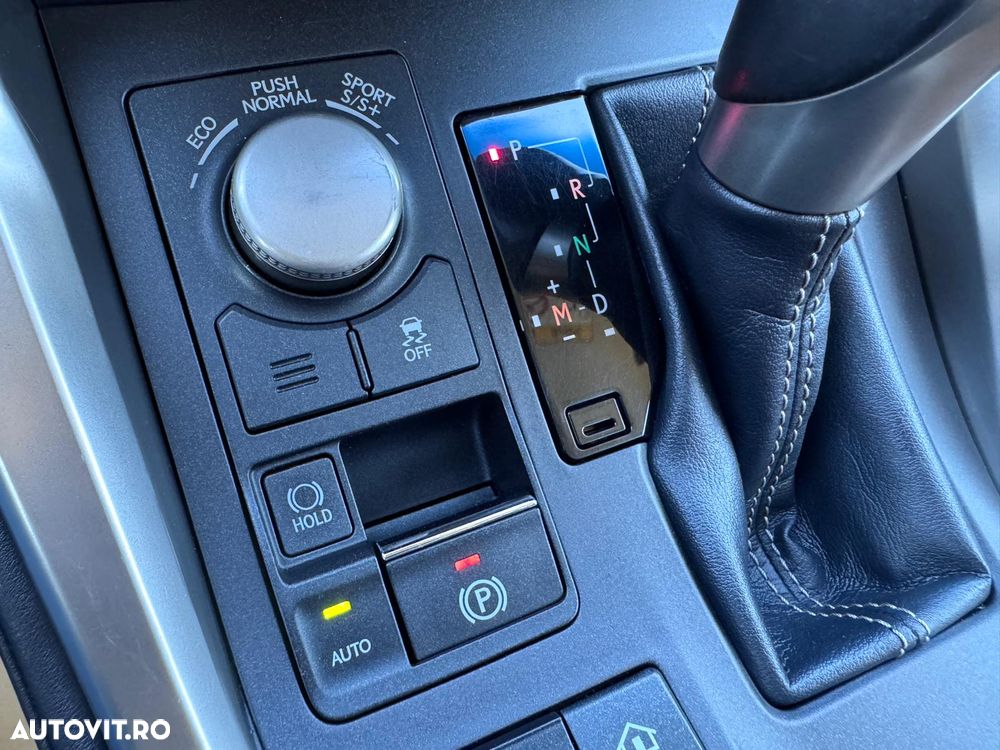 Lexus Seria NX 200t AWD Executive Plus - 39