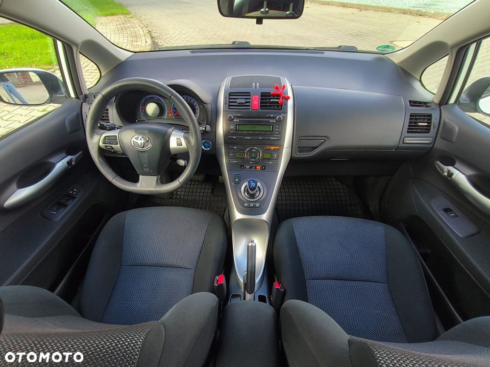 Toyota Auris - 10