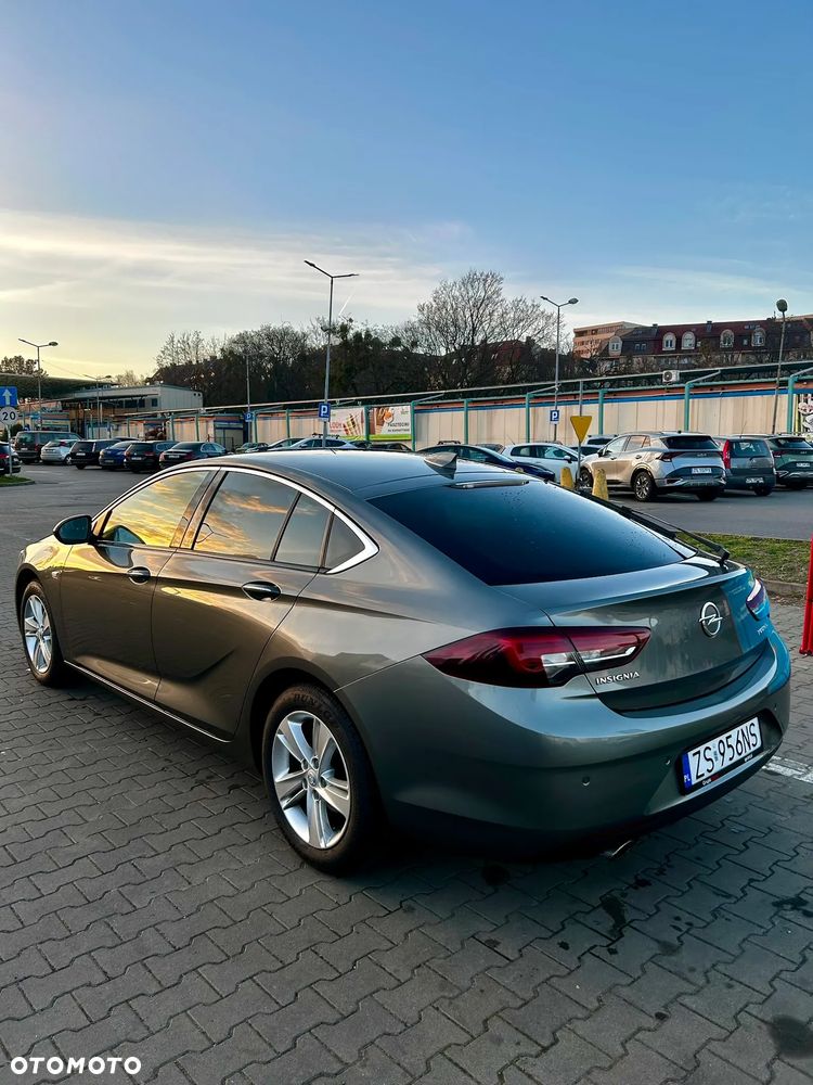 Opel Insignia 2.0 CDTI Innovation S&S - 10