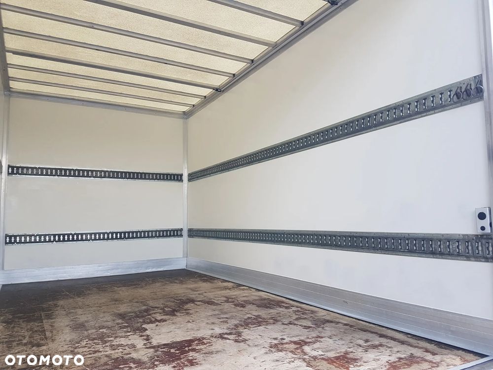 Renault MASTER KONTENER 8EP 4,22x2,23x2,24 KLIMA MANUAL KRAJOWY 6-BIEGÓW - 18