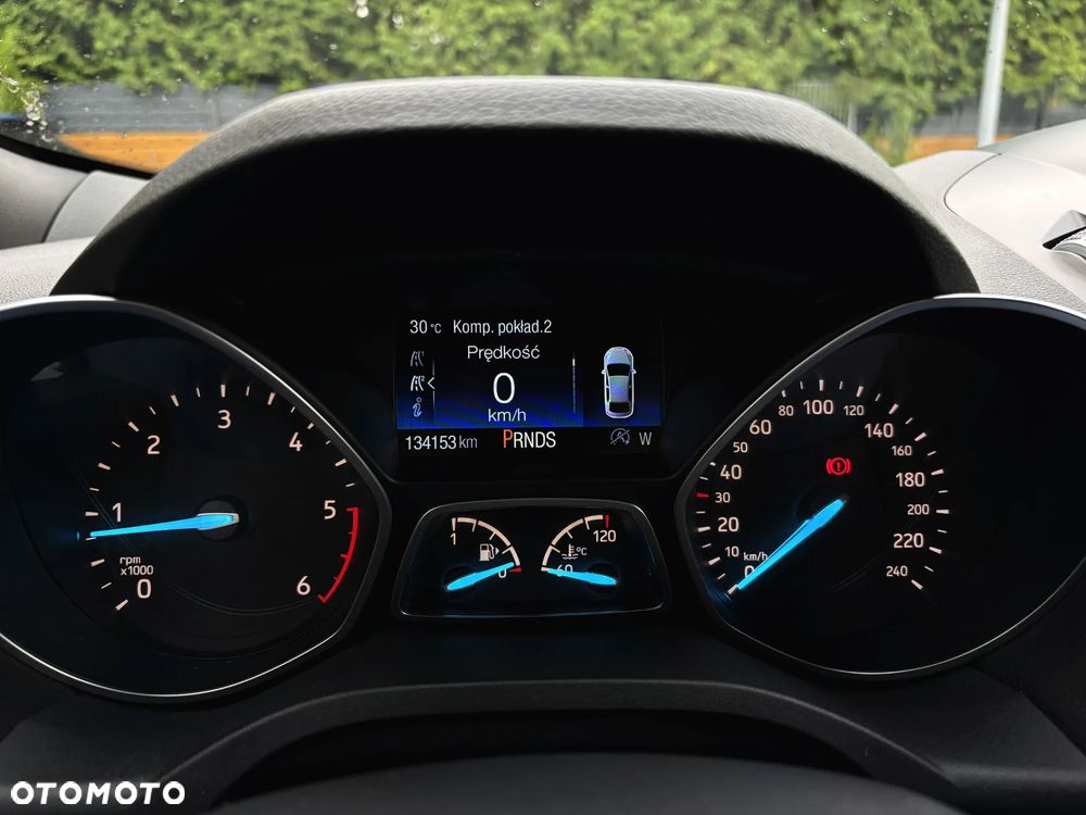 Ford Kuga 2.0 TDCi 2x4 ST-Line - 21