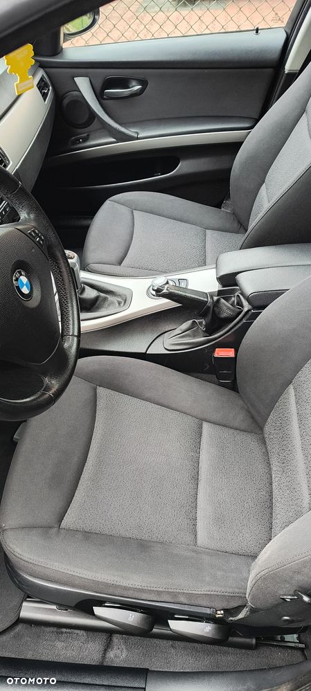 BMW Seria 3 318d DPF - 7