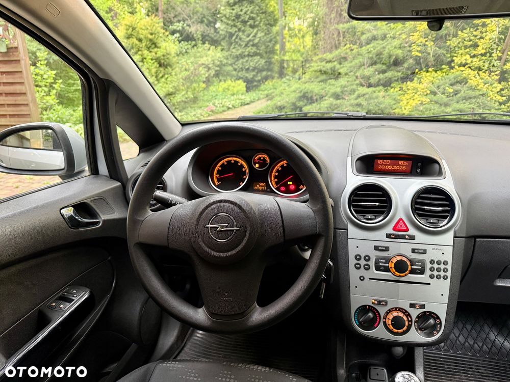Opel Corsa 1.2 16V Enjoy - 12