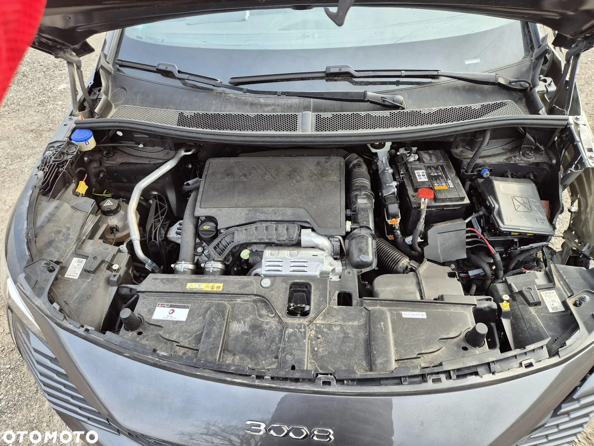 Peugeot 3008 1.2 PureTech Allure Pack S&S EAT8 - 29