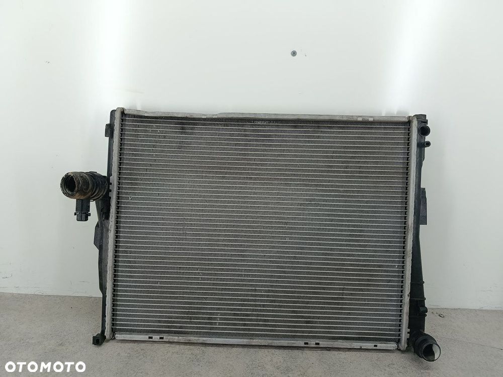 CHŁODNICA WODY BMW 3 E46 6078411E  4685630004 1.9 8V 318i - 1