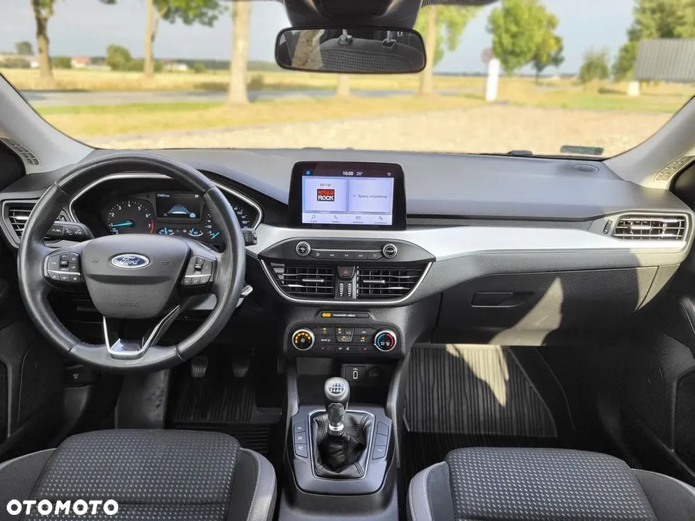 Ford Focus 1.0 EcoBoost Trend Edition - 10