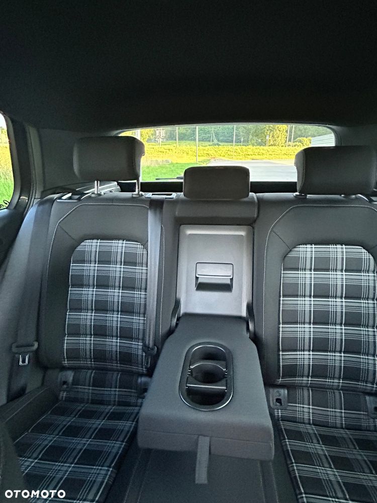 Volkswagen Golf GTD (BlueMotion Technology) DSG - 11