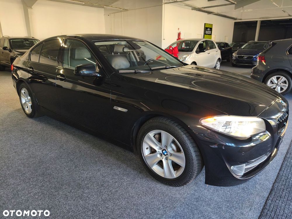 BMW Seria 5 525d - 3