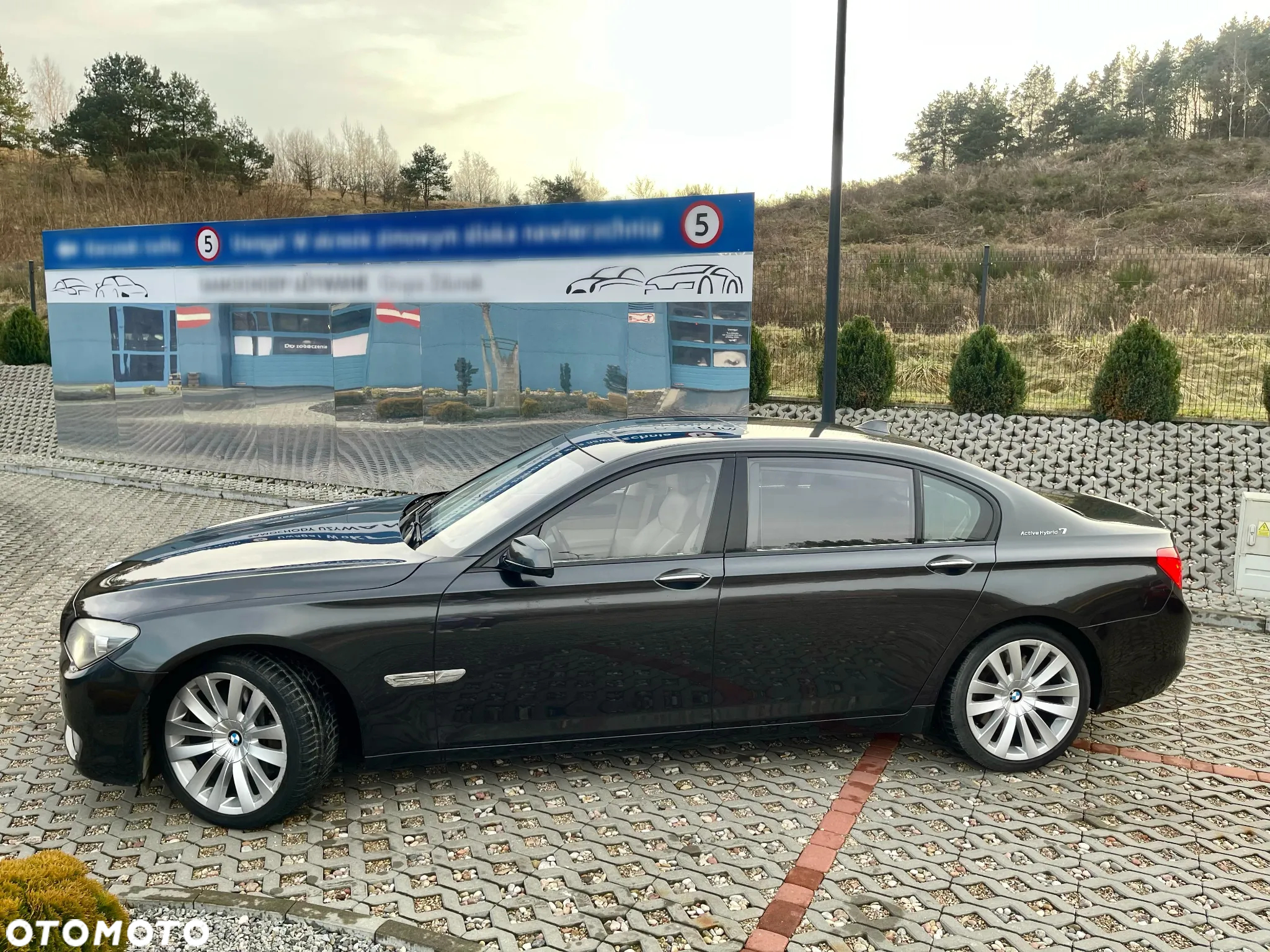 BMW Seria 7 750Li - 3