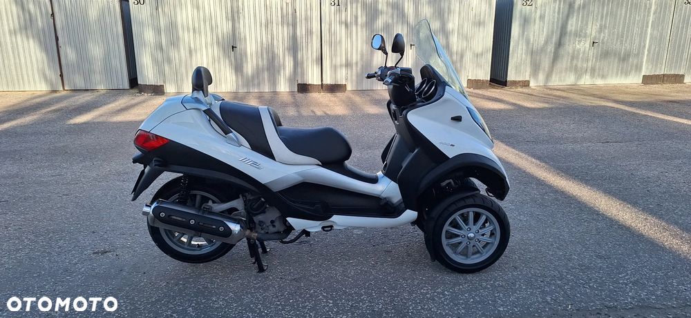 Piaggio MP-3 - 14