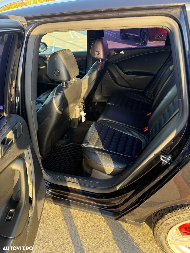 Volkswagen Passat - 4