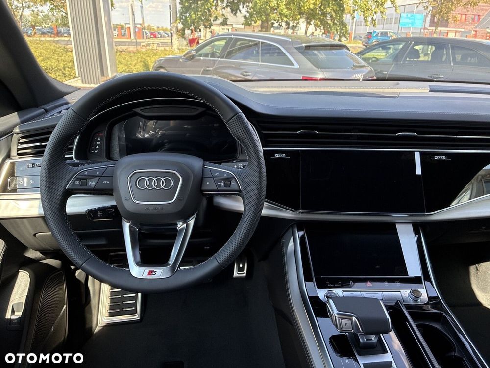 Audi Q8 - 13