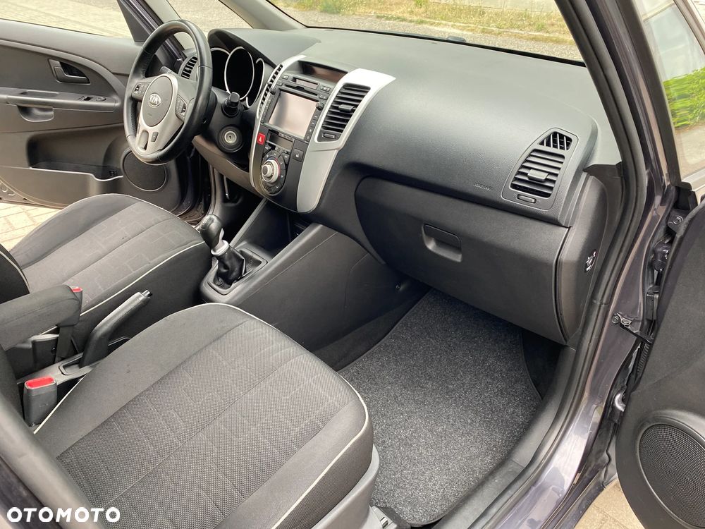Kia Venga 1.4 CVVT Titanium Collection - 4
