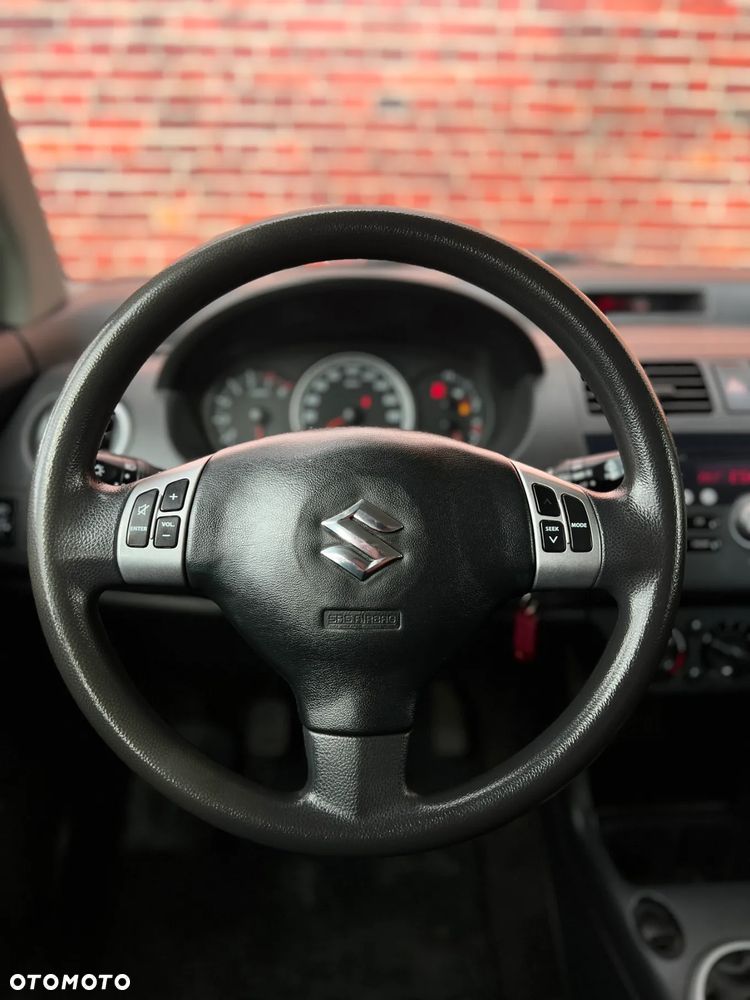Suzuki Swift - 27