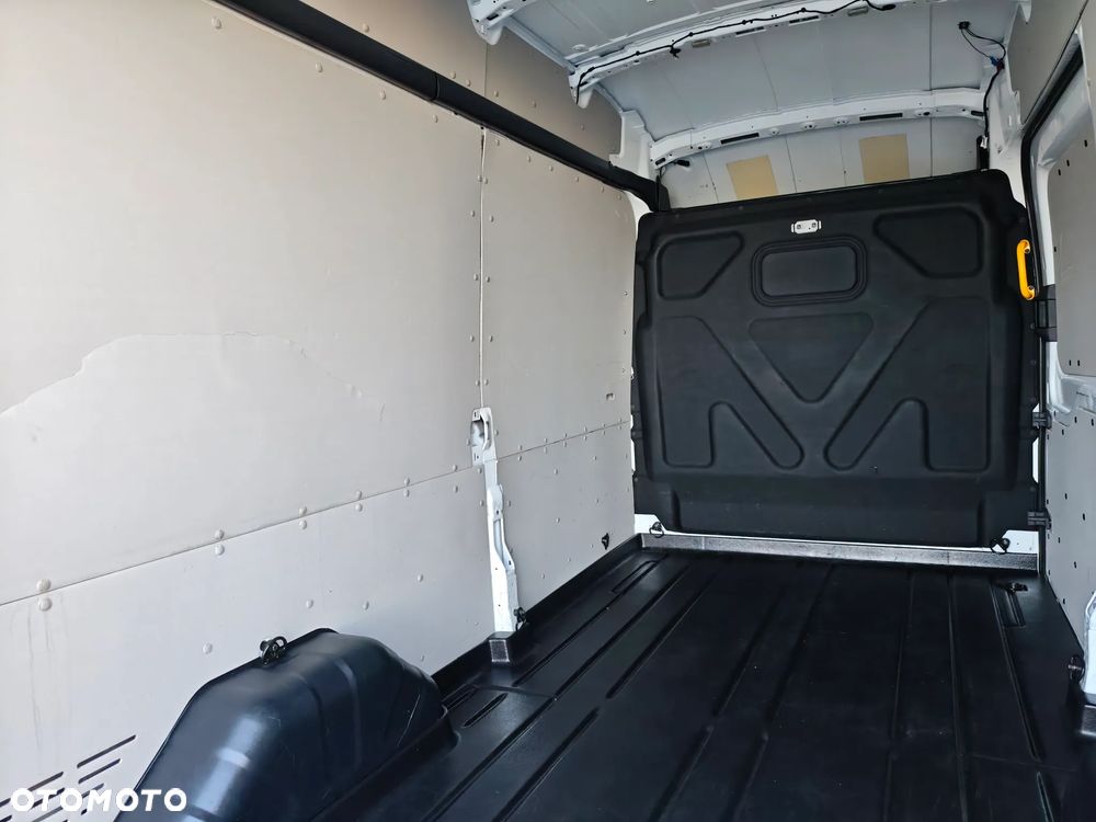 Ford Transit - 33