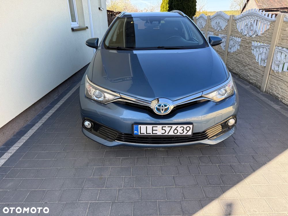 Toyota Auris 1.8 HSD Sol - 2