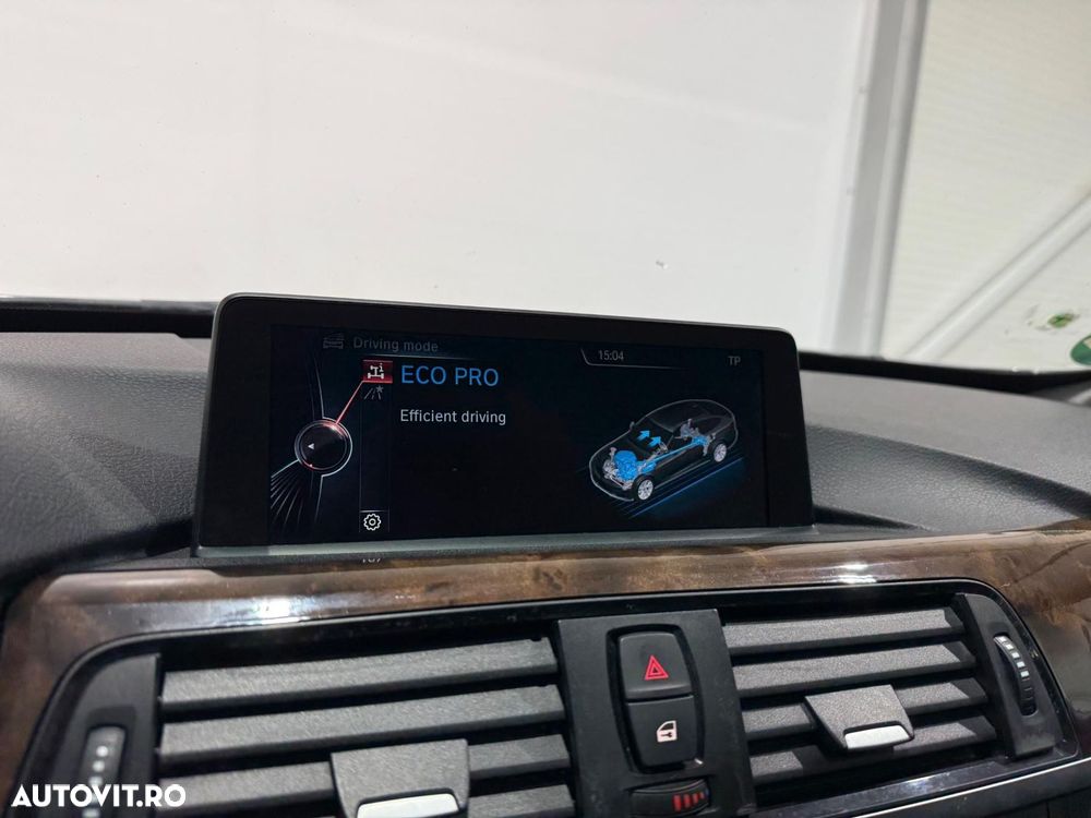 BMW Seria 3 320d xDrive Aut. - 14