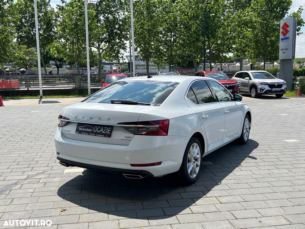 Skoda Superb 2.0 TSI 4X4 DSG Style - 8