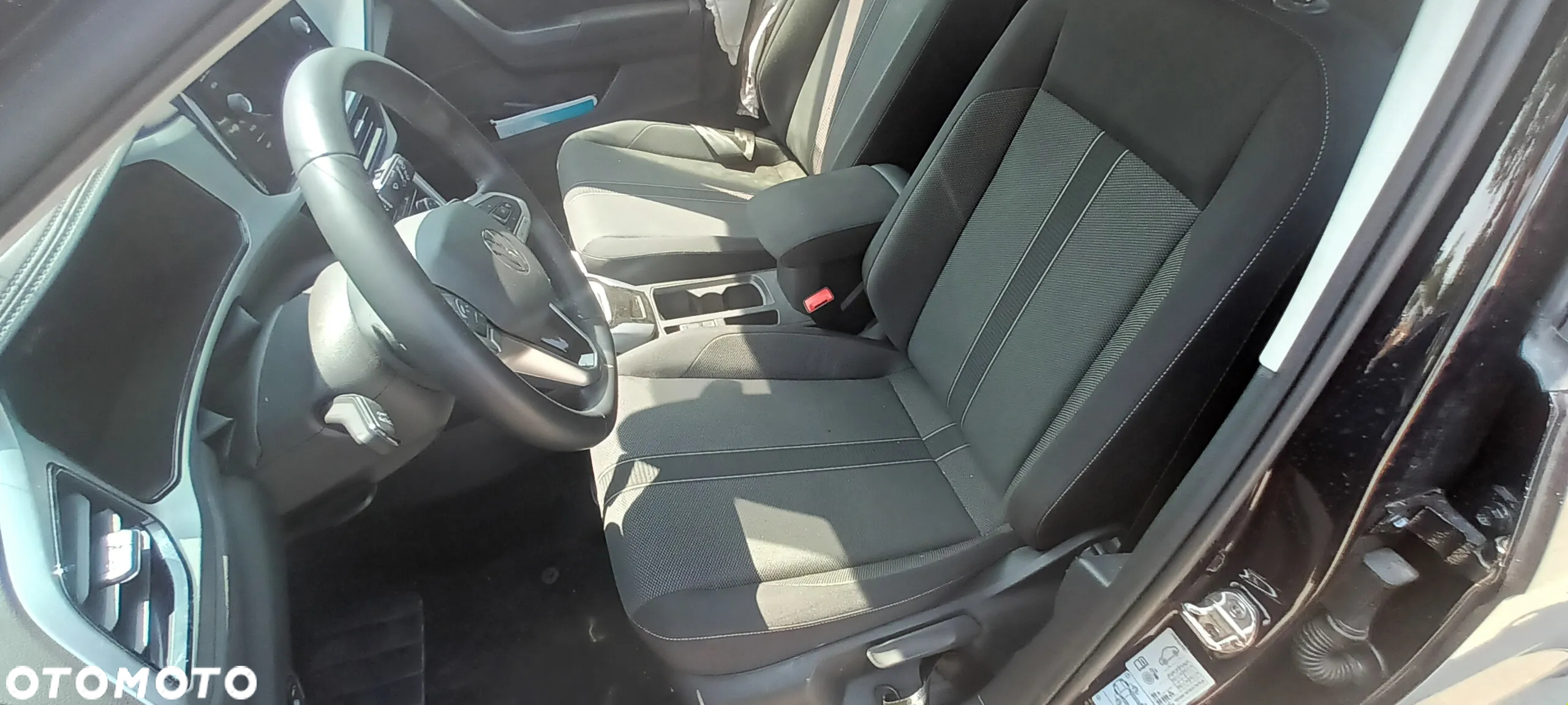 Volkswagen T-Roc 1.5 TSI Style DSG - 29