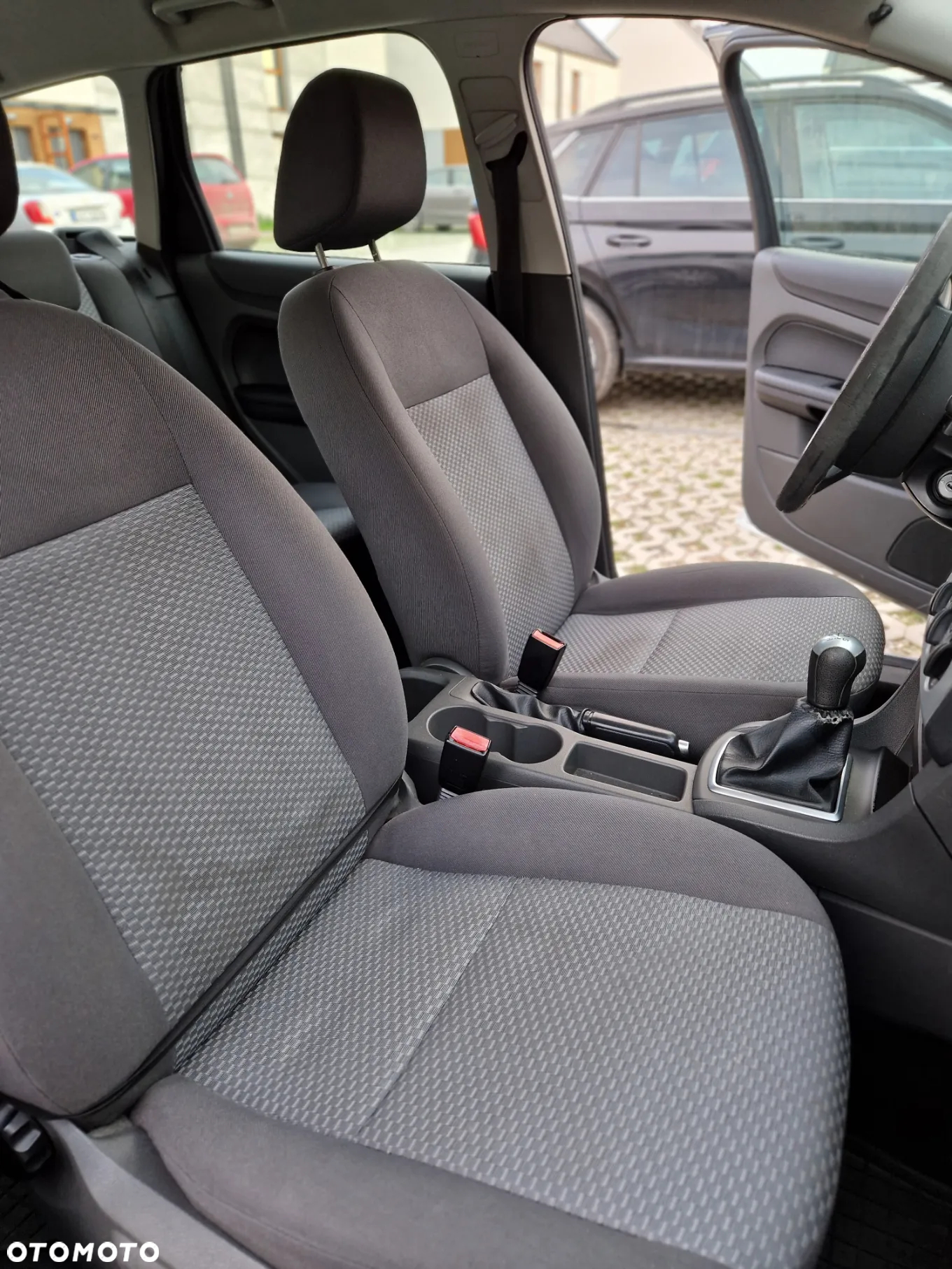 Ford Focus - 10