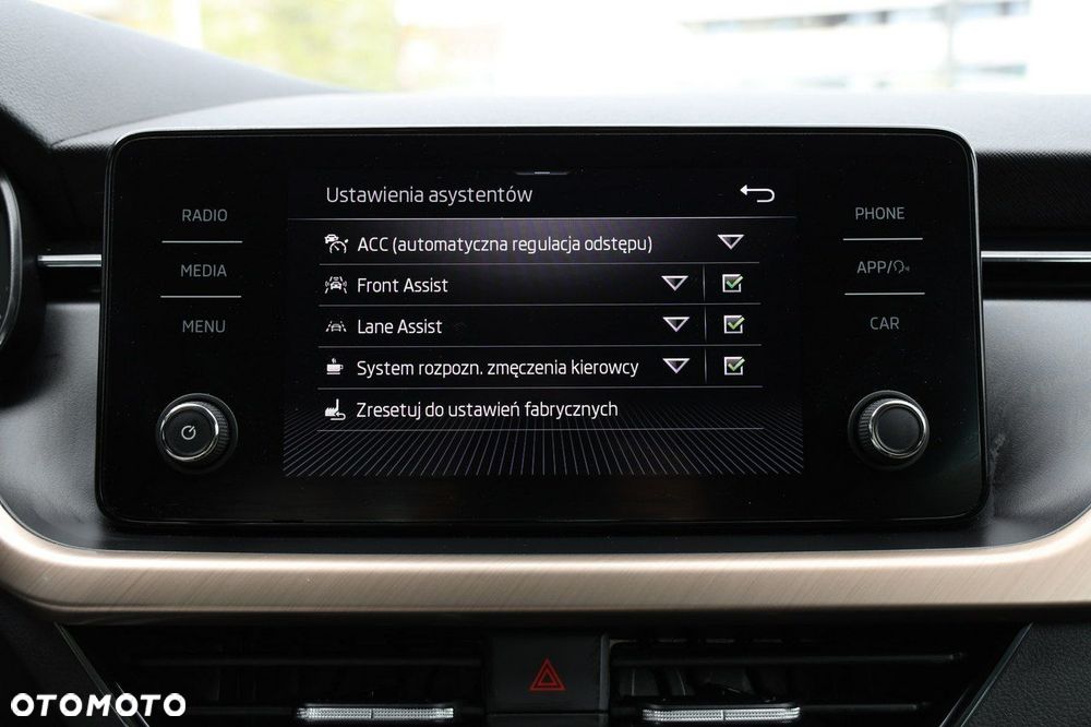 Skoda Kamiq 1.0 TSI Style - 24