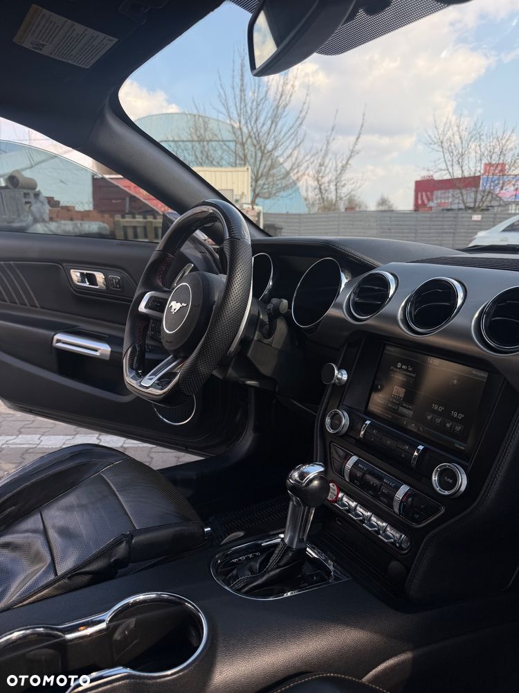 Ford Mustang 5.0 V8 GT - 22