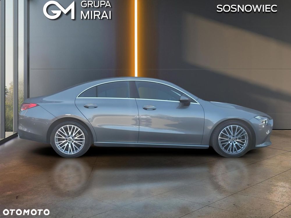 Mercedes-Benz CLA 200 7G-DCT - 6