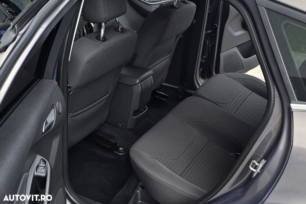 Ford Focus - 17