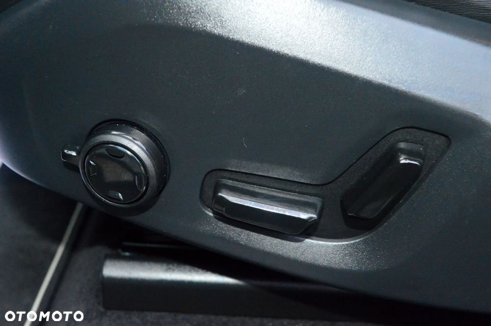 Volvo XC 60 B4 D Geartronic RDesign - 37