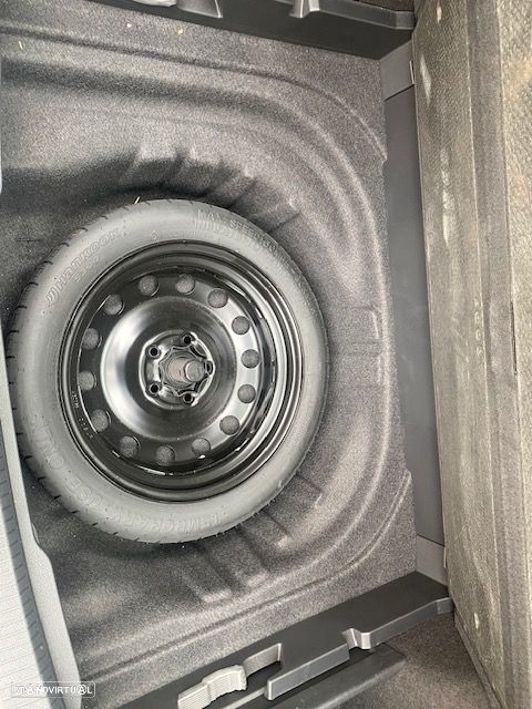 VW Golf Variant 1.6 TDi Highline - 24