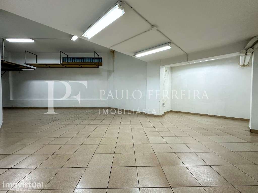 Garagem com 53m2 no centro de Famalicão - Grande imagem: 4/4
