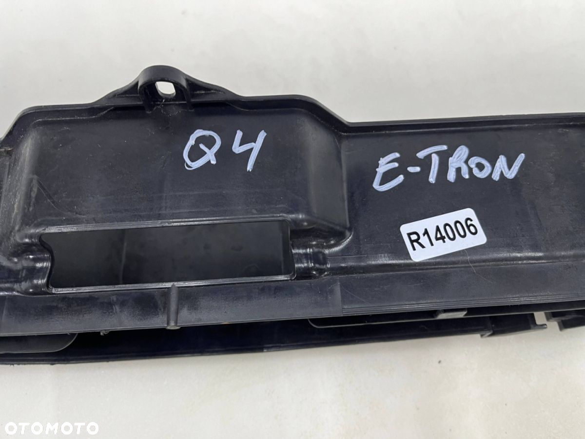 Pas przedni Audi Q4 E-Tron Etron 21r.- wzmocnienie atrapy zderzaka 89a805594c - 16
