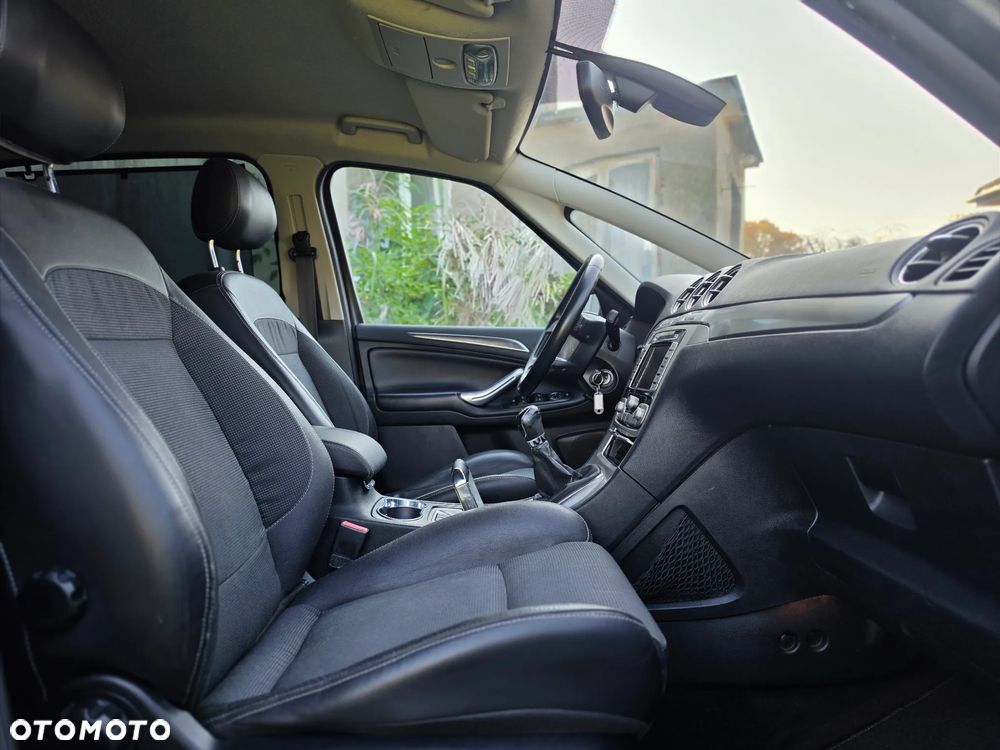 Ford S-Max - 28