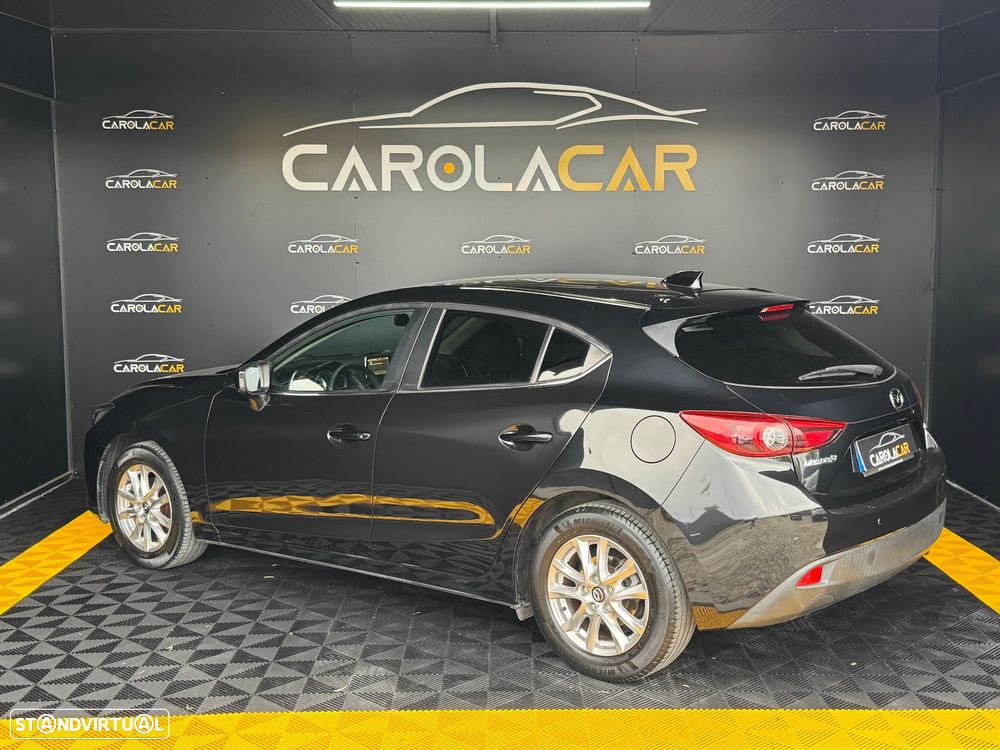 Mazda 3 Hatchback 1.5 Sky-G Evolve Navi - 4