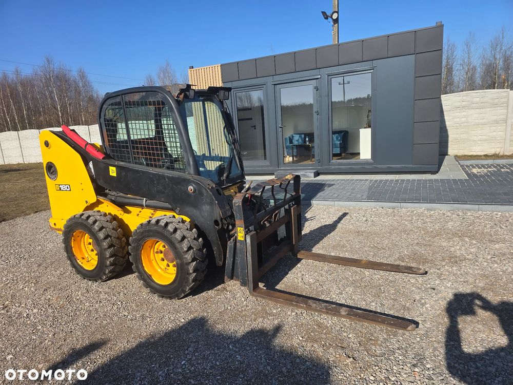 JCB - 1