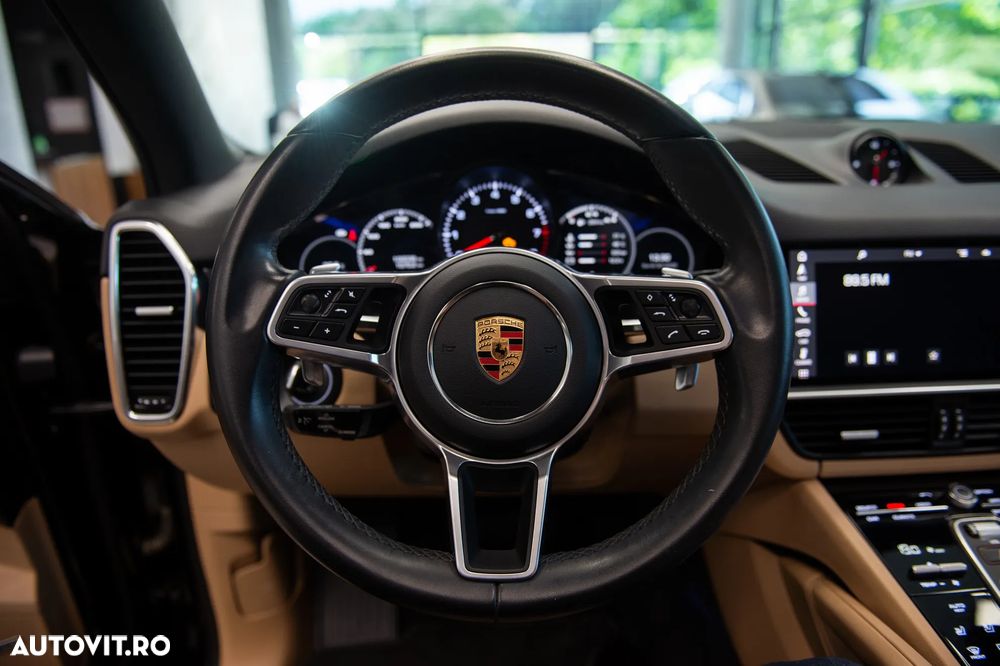 Porsche Cayenne Standard - 20