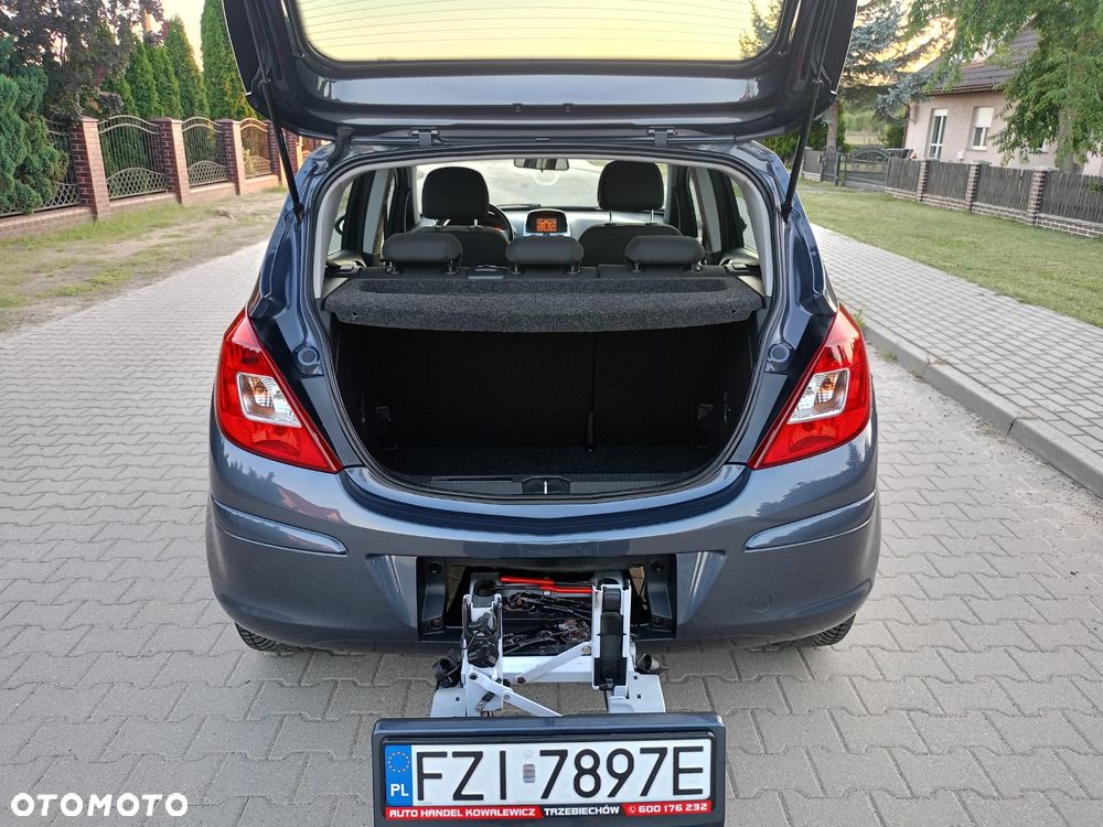 Opel Corsa - 11