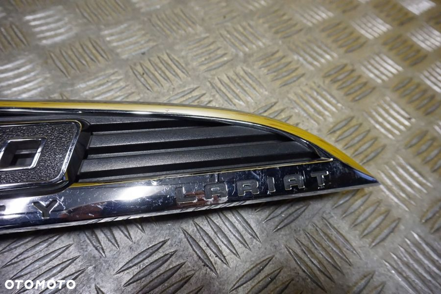 FORD F150 F250 XLT LARIAT KING RANCH SUPER DUTY Emblemat Znaczek Chrom USA - 10
