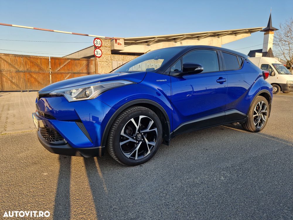 Toyota C-HR 1.8 HSD 4x2 CVT C-lassy