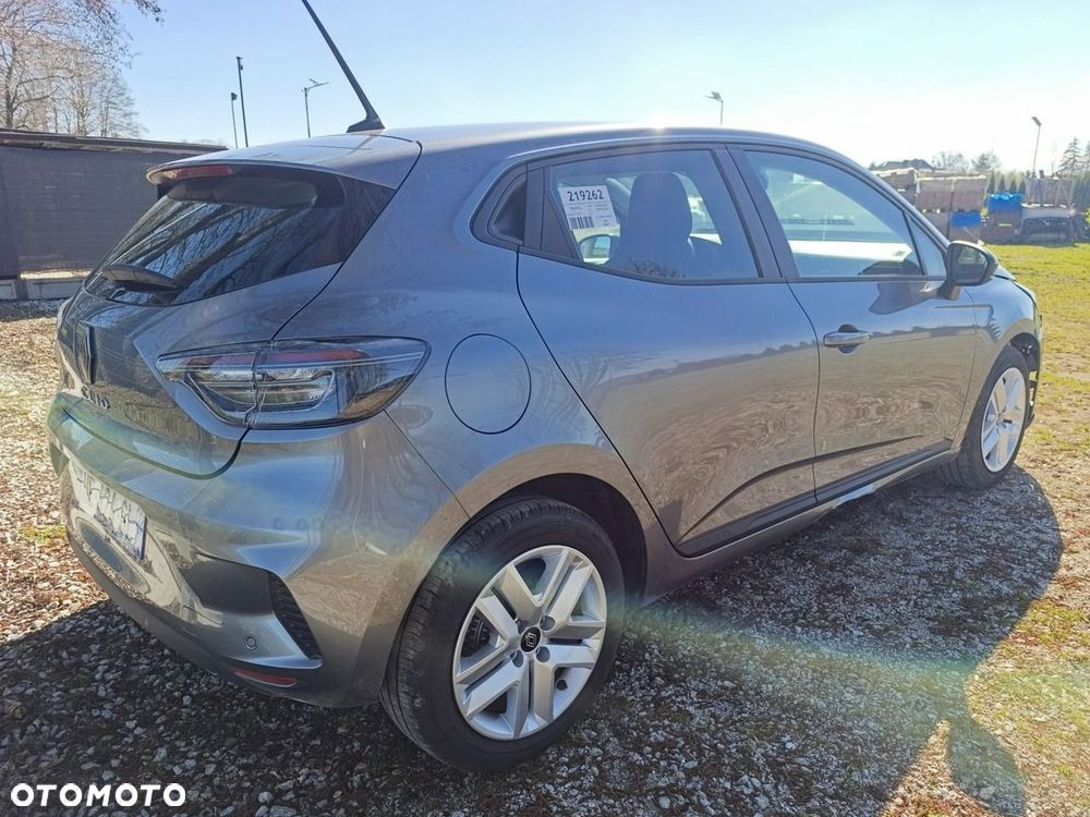 Renault Clio - 9